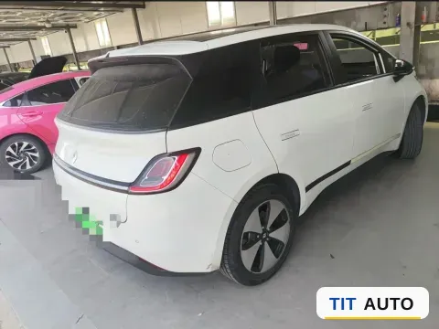 2023 BaoJun Cloud 3