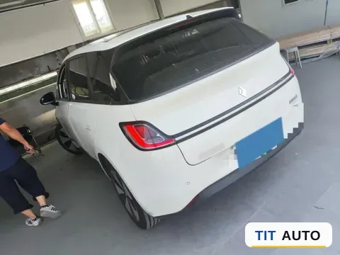 2023 BaoJun Cloud 4