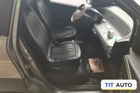 2019 BaoJun E100 5