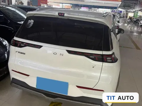 2022 Aion Y 5
