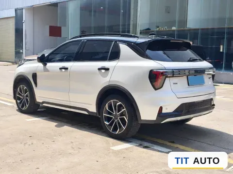 2023 LYNK&CO 08 EM-P 7