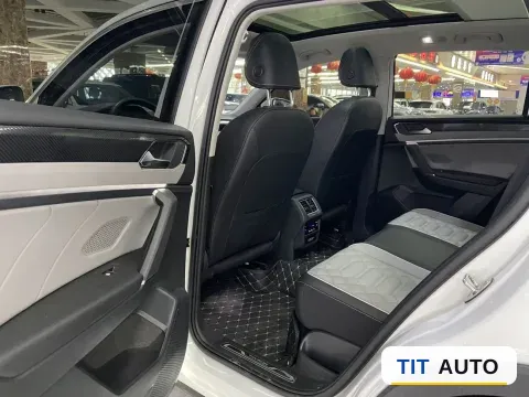 2023 Volkswagen Tayron 5