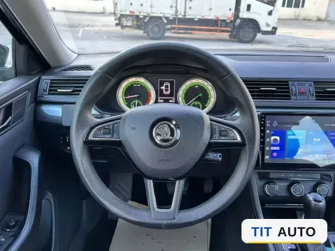 2018 Skoda Superb 2