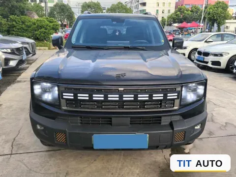 2025 MAXUS XinTu V70 2