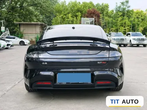 2024 MI SU7 8