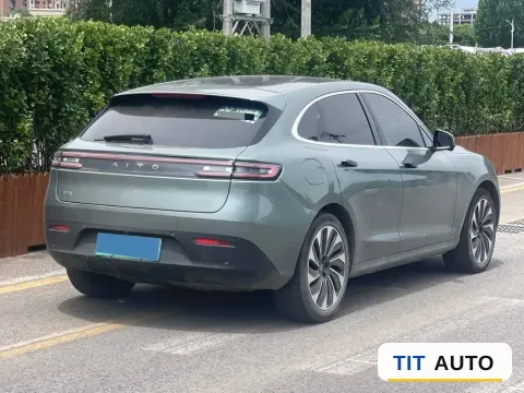 2022 AITO M5 4