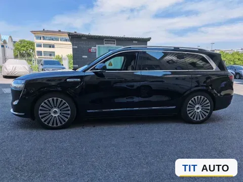 2025 AITO M9 7