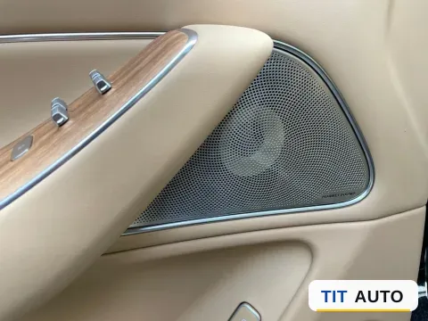 2025 AITO M8 10