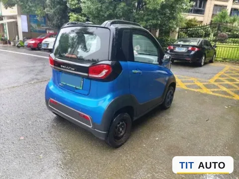 2019 BaoJun E100 4