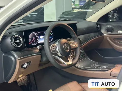 2019 Lincoln Continental 7