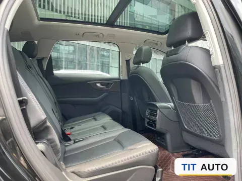 2021 Audi Q7 4