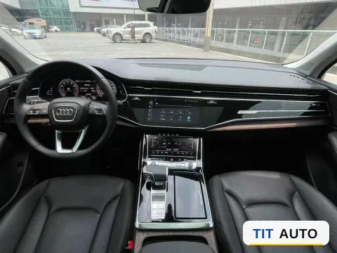 2021 Audi Q7 8