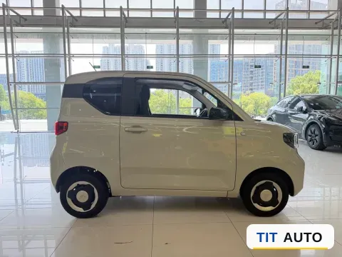 2022 WuLing HongGuang MINI EV 5