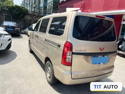 2022 WuLing HongGuang V 5
