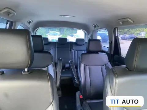 2022 WuLing JiaChen 5