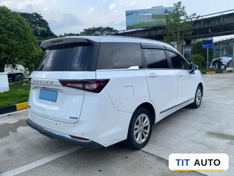 2022 WuLing JiaChen 8