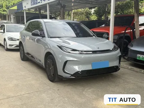 2025 ARCFOX T1 3