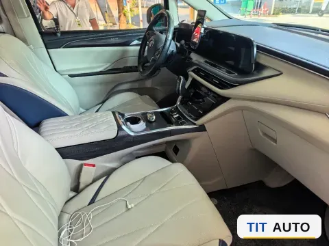 2022 Buick GL8 5