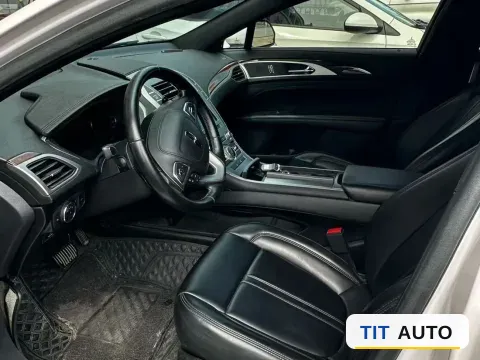 2019 Lincoln MKZ 4