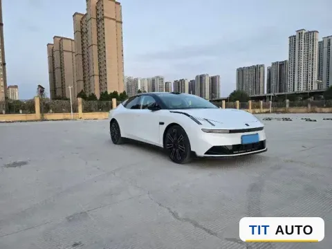 2025 LYNK&CO 10 3