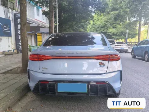 2022 AITO M5 5