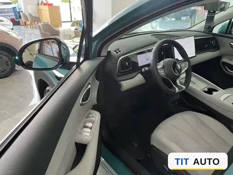 2025 BYD Sea Lion 05 EV 5