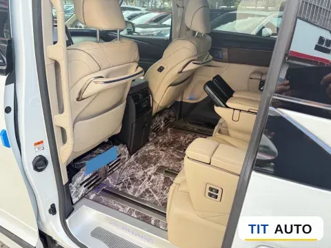 2024 Toyota Alphard 6