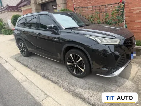2022 Toyota Crown Kluger 2