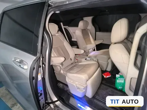 2021 Toyota Sienna 5