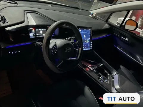 2021 Hyundai Custo 4