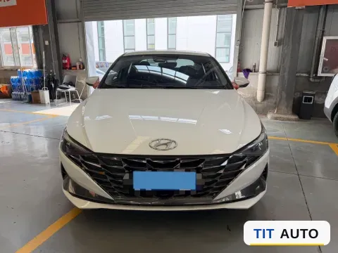 2023 Hyundai Elantra 2