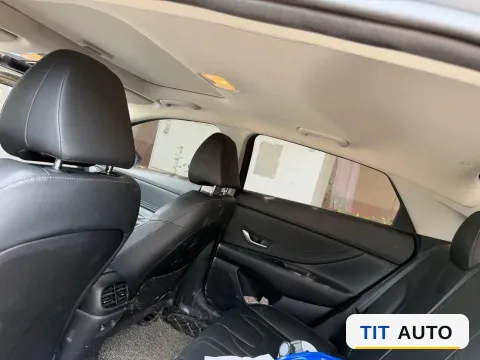 2022 Hyundai Elantra 7