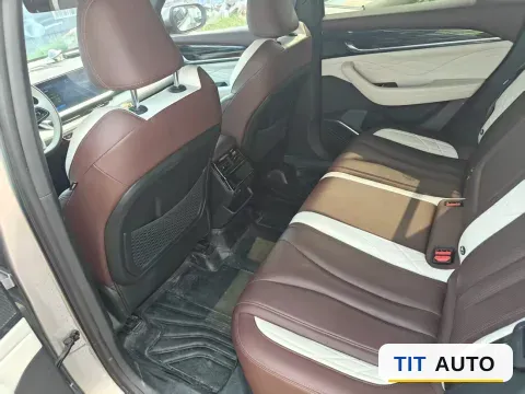 2021 Geely Monjaro 7