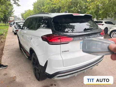 2022 Geely Azkarra 3