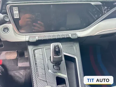 2022 Geely Azkarra 7