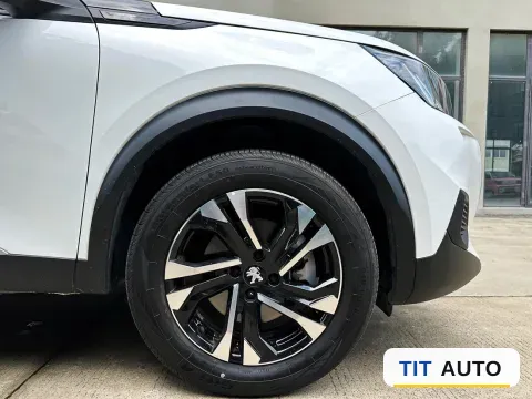 2022 Peugeot 2008 7