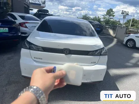 2022 Peugeot 408 5