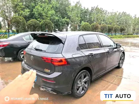 2023 Volkswagen Golf 5