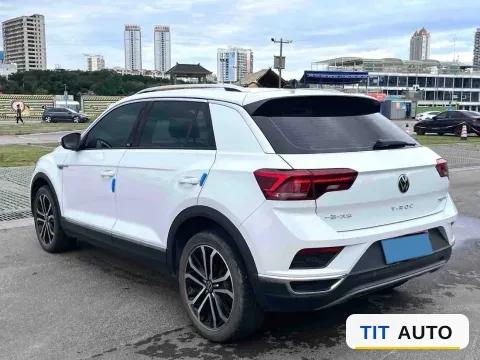 2022 Volkswagen T-Roc 4
