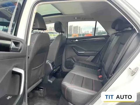 2022 Volkswagen T-Roc 7