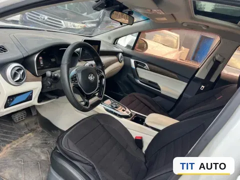 2018 BeiJing Auto EU5 4