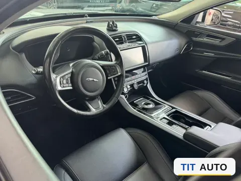2019 Land Rover Discovery Sport 3