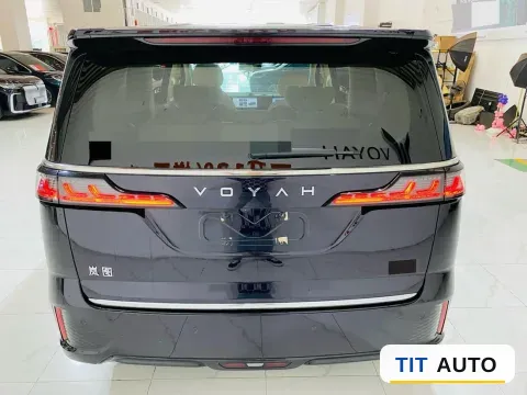 2022 Voyah Dream 5