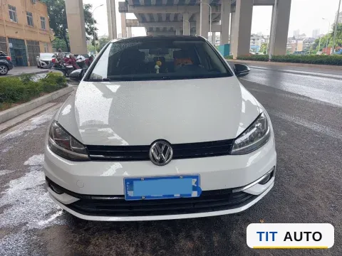 2020 Volkswagen Golf 2