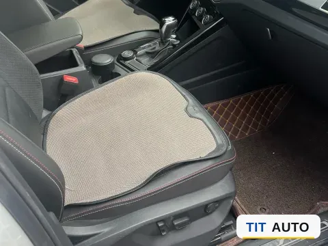 2019 MINI CLUBMAN 4