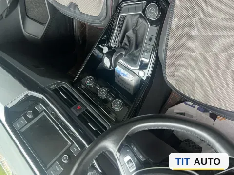 2019 MINI CLUBMAN 6