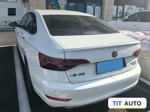 2020 Volkswagen Sagitar 6