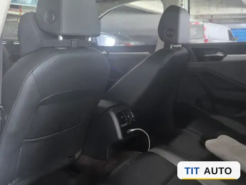 2021 Volkswagen Sagitar 2