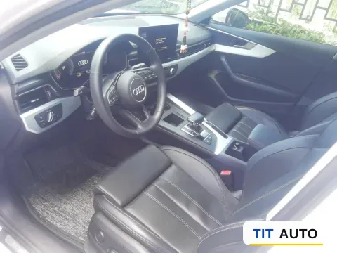 2022 Audi A4L 5