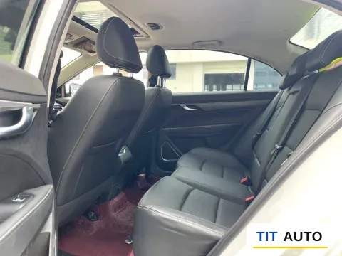 2021 BaoJun 530 9